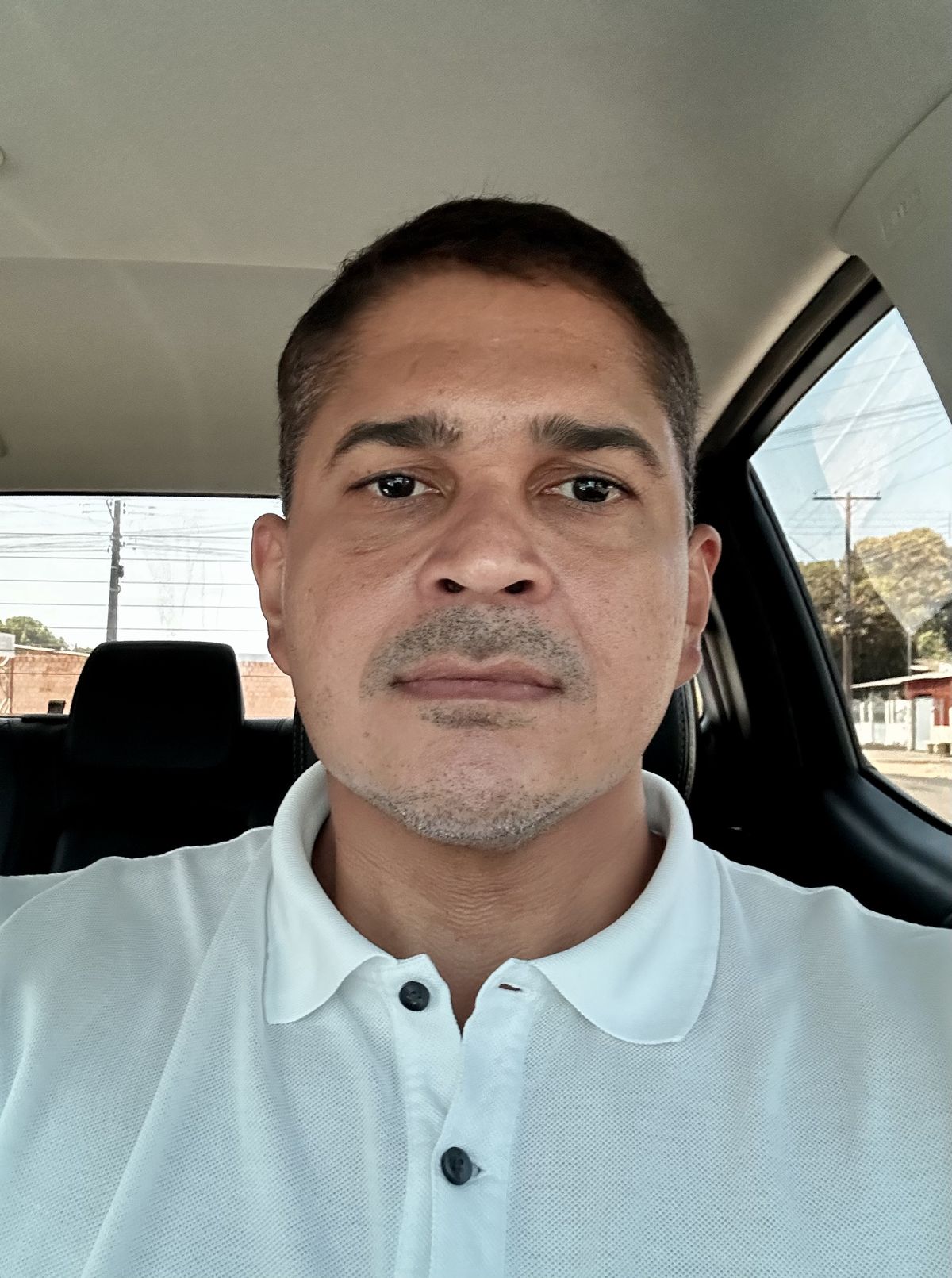 Pr. Carlos
